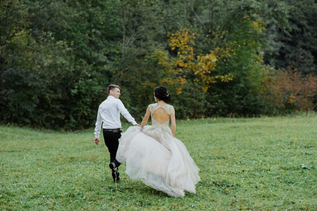 bride and groom. wedding ceremony in nature